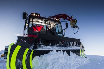 Pistenfahrzeug mitfahren am Pizol (gdl_810859128_image)