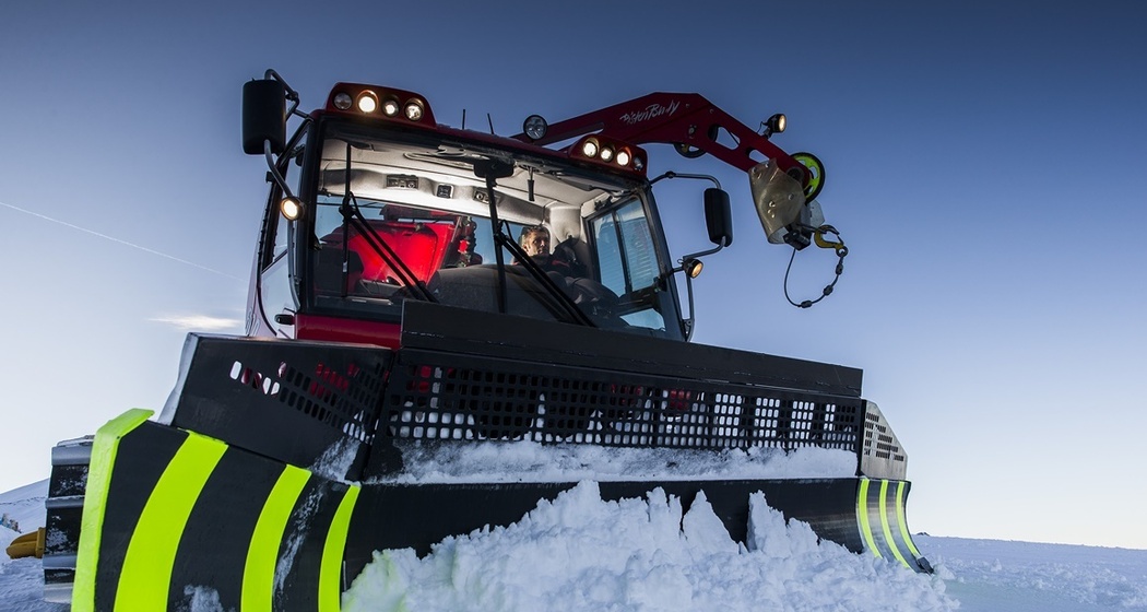 Pistenfahrzeug mitfahren am Pizol (gdl_810859128_image)
