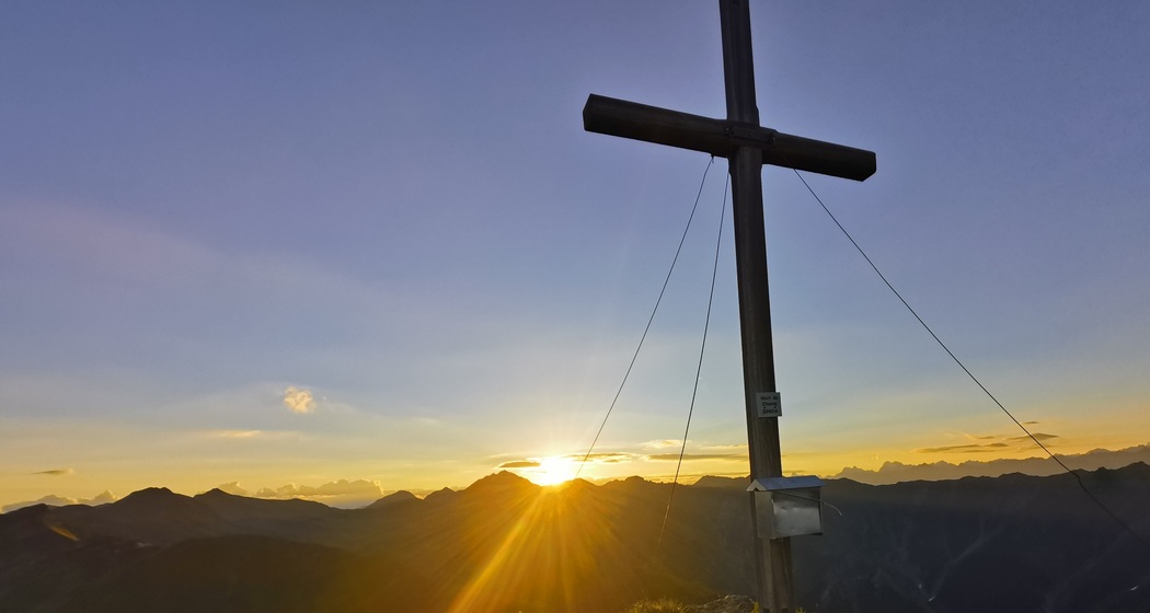 Donnerstag | Sonnenaufgang zum Munt da Chierns mit Frühstück auf der Alp Bella (gdl_810859296_image)