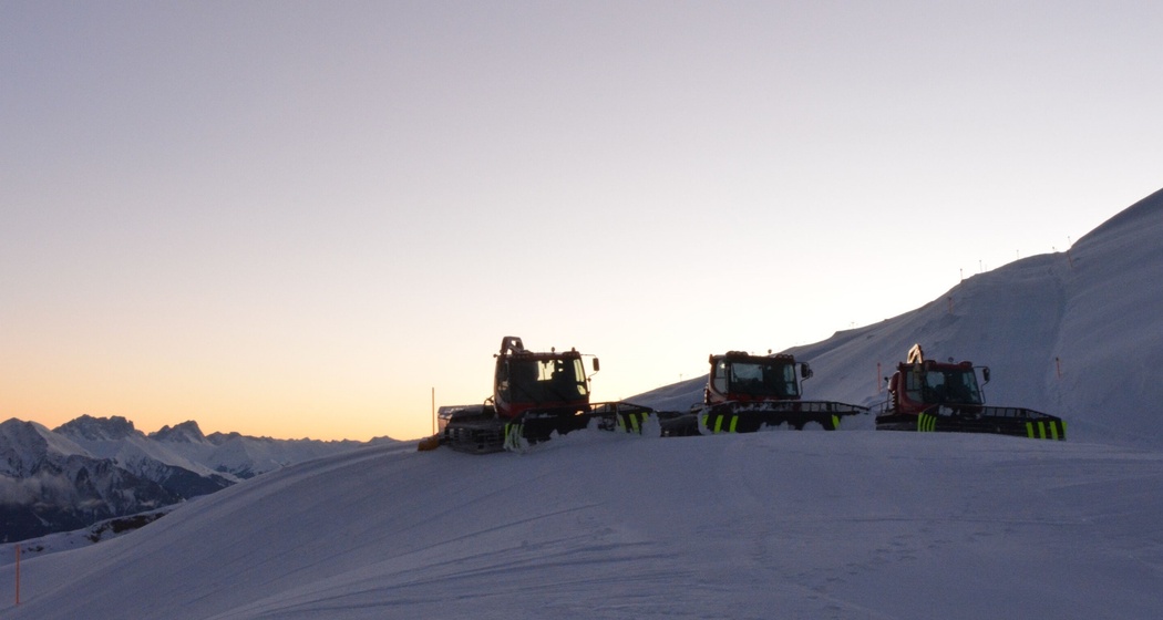 Pistenfahrzeug mitfahren am Pizol (gdl_810859721_image)