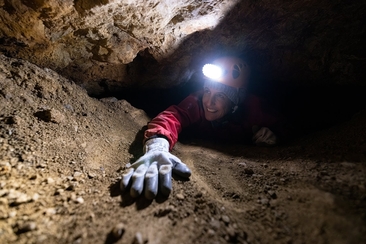 Adventure excursion into the tunnel (gdl_811042364_image)