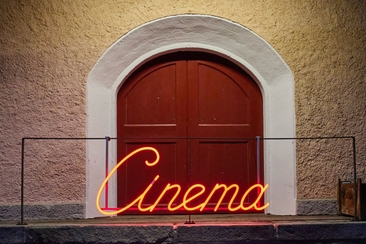 Cinema Staziun Lavin - WIDER THAN THE SKY (gdl_828683517_image)