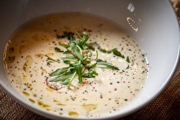 Zuppa d'orzo per aperitivo (gdl_837393457_image)