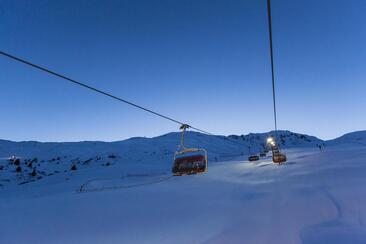 SnowNights il venerdì (gdl_839981783_image)