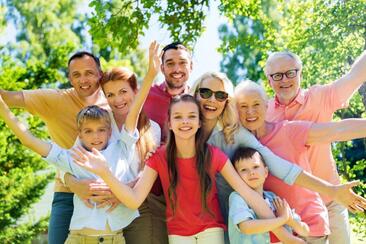 Grandparents and grandchildren day (gdl_839981953_image)