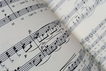 Voranzeige Konzert Cor mixt Champfèr mit Orgelbegleitung (gdl_847782139_image)