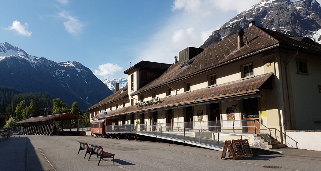 Ostereiersuchen für Familien (gdl_848311830_image)