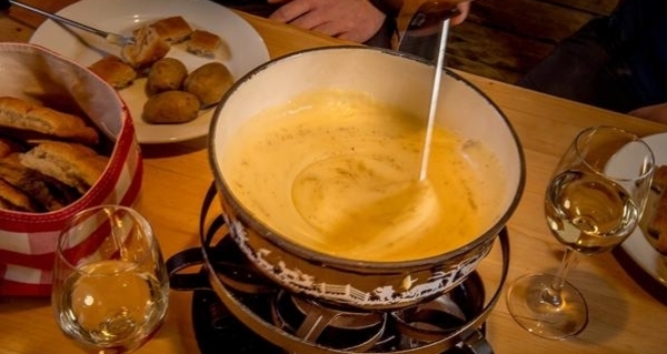 Fondue Plausch (gdl_848873529_image)