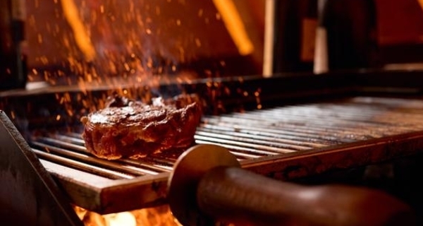 La Vacca Night (gdl_848877217_image)