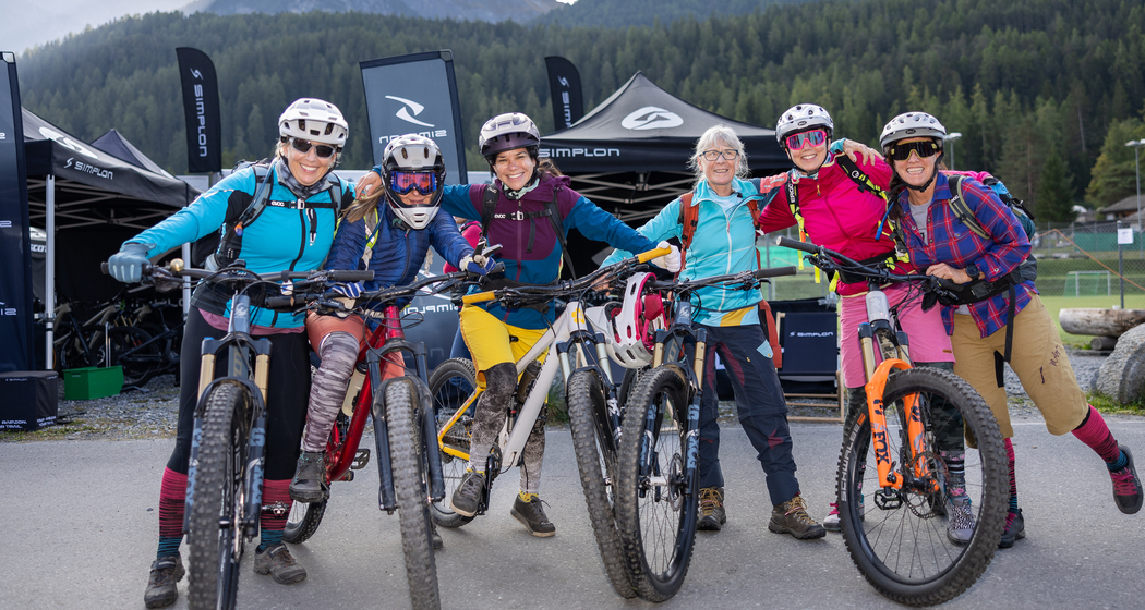 4. Queens Days – Ride Your Bike (gdl_853692057_image)