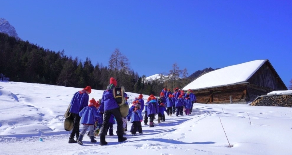 Chalandamarz a Tarasp (gdl_854609185_image)