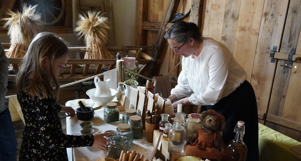 Heidis Kräuterapotheke (gdl_857157954_image)