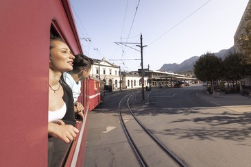 Auf Durch-Zug mit Kondukteur Gion-Gieri (gdl_862480687_image)