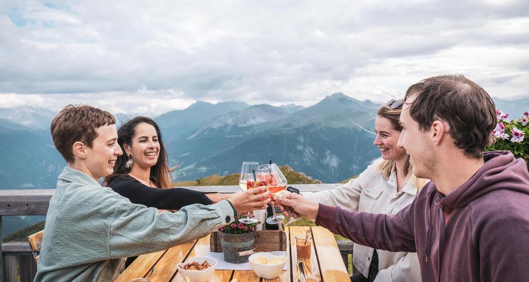 Gipfel Fondue Lenzerheide (gdl_863988786_image)