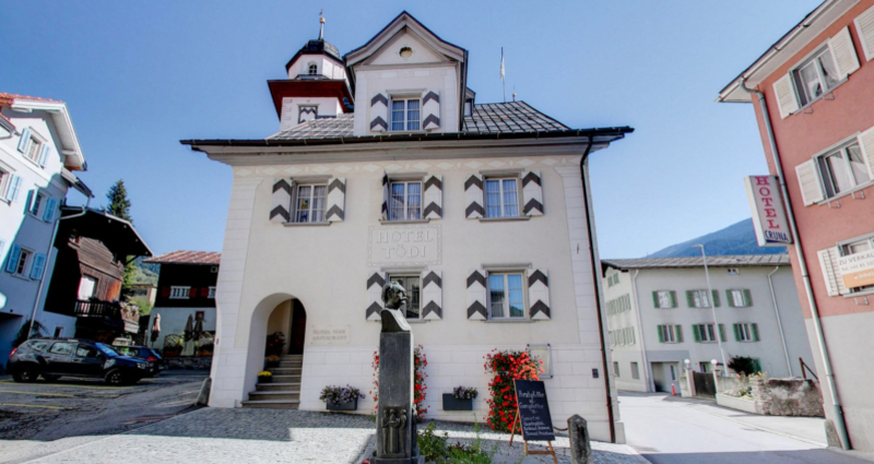 Oldtimer Stammtisch in Trun (gdl_864996552_image)