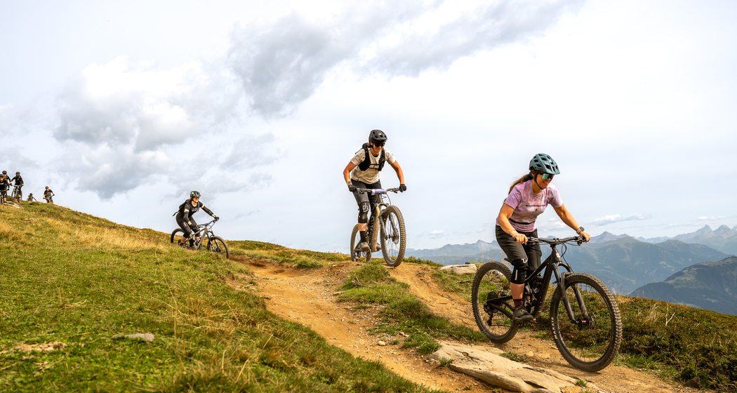 Twins Women's Bike Camp Trail (gdl_865182849_image)