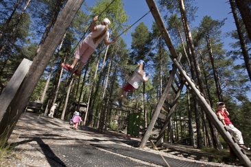 Spieltag in Gurlaina (gdl_871379913_image)