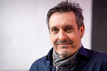 Vischinas Neighbors Neighbors (gdl_879472601_image)