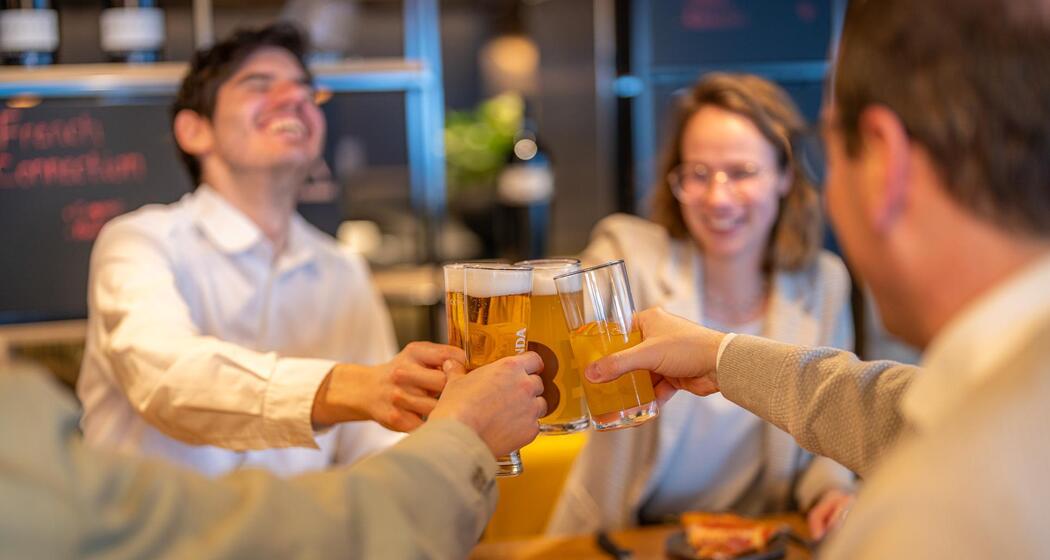 Hotel Krone Stammtisch – wie früher! (gdl_879704929_image)