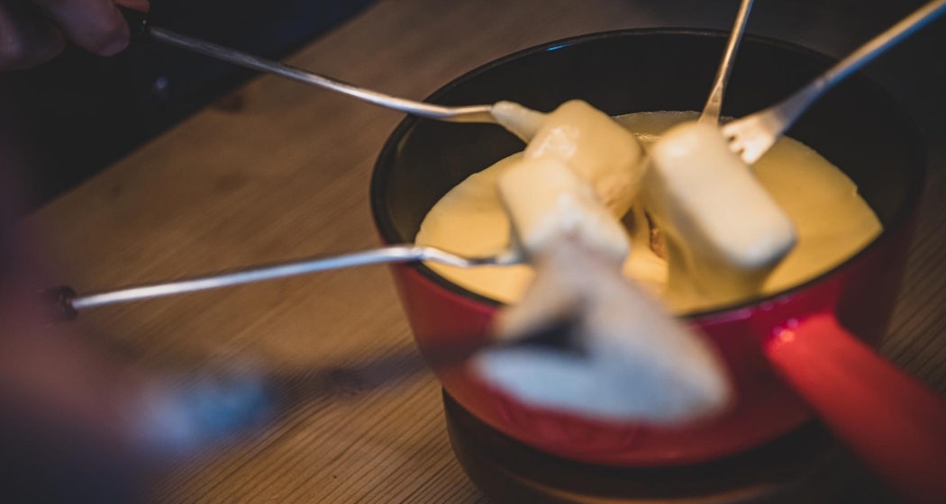 Schweizer Abend mit Örgeli & Fondue (gdl_890875191_image)
