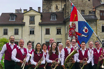 Square concert at the beginning of the year (gdl_897647160_image)