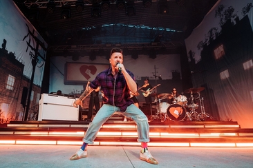 Concerto di primavera di Top of the Mountain (gdl_897934750_image)