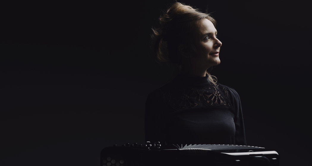 VIVIANE CHASSOT · AKKORDEON solo · Folk Flow (gdl_899590107_image)