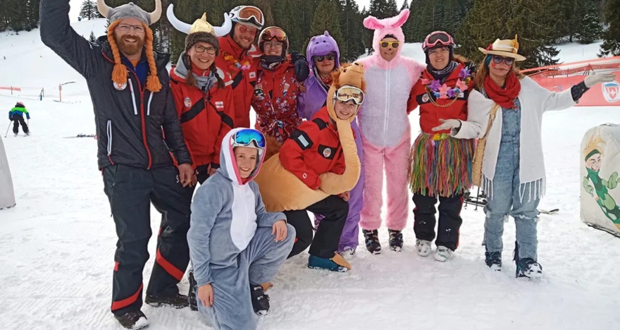 Skischule Maskeraden-Wettbewerb (gdl_900253153_image)