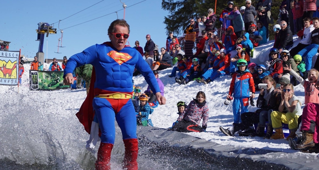 Waterslide (gdl_901080992_image)