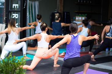 Hatha Yoga in Bivio (gdl_901254016_image)