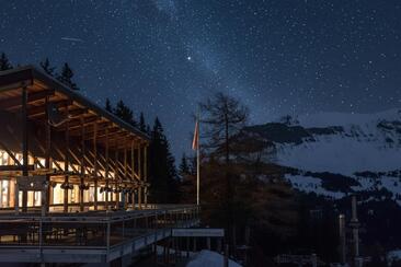 New Year's Eve with fireworks on Pradaschier (gdl_901415050_image)