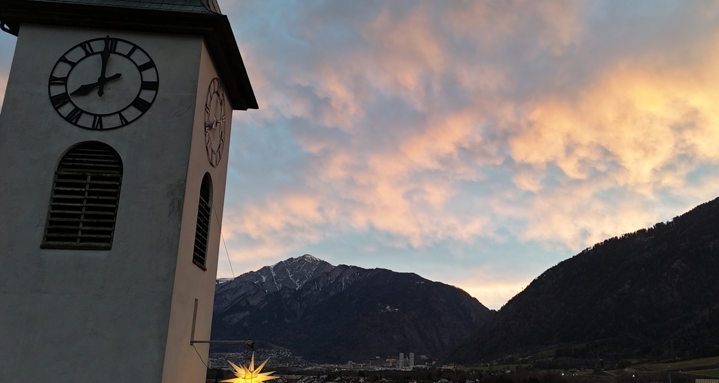 Am Tisch: Weihnachts-Gottesdienst mit Abendmahl (gdl_902341901_image)