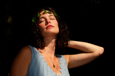 Live in the Lobby: Cinzia (gdl_903029192_image)