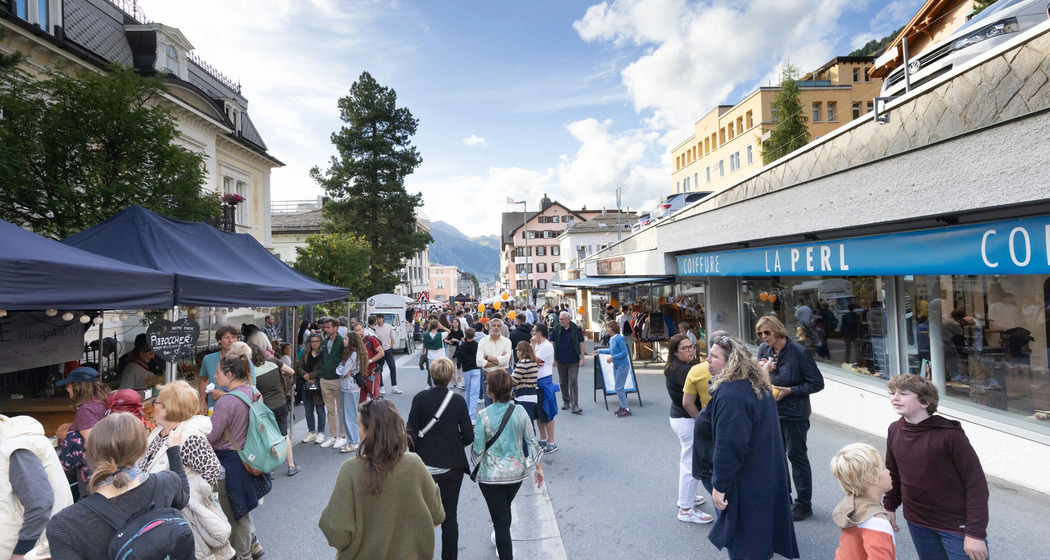 Laret-Markt – der Sommer-Treffpunkt (gdl_903058173_image)