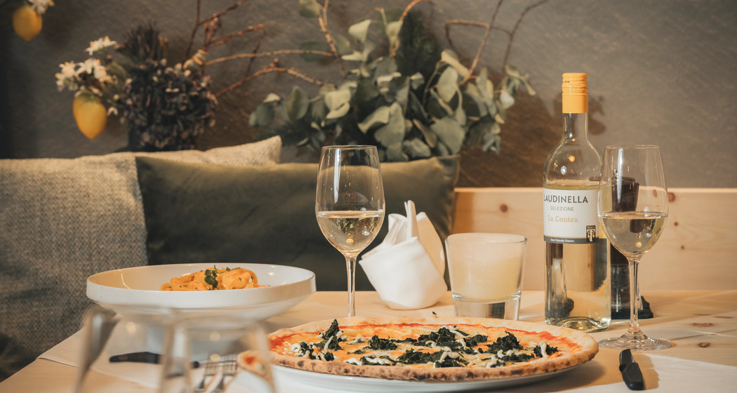 St. Moritz - Hotel Laudinella - Silvester in der Pizzeria CARUSO (gdl_903397386_image)