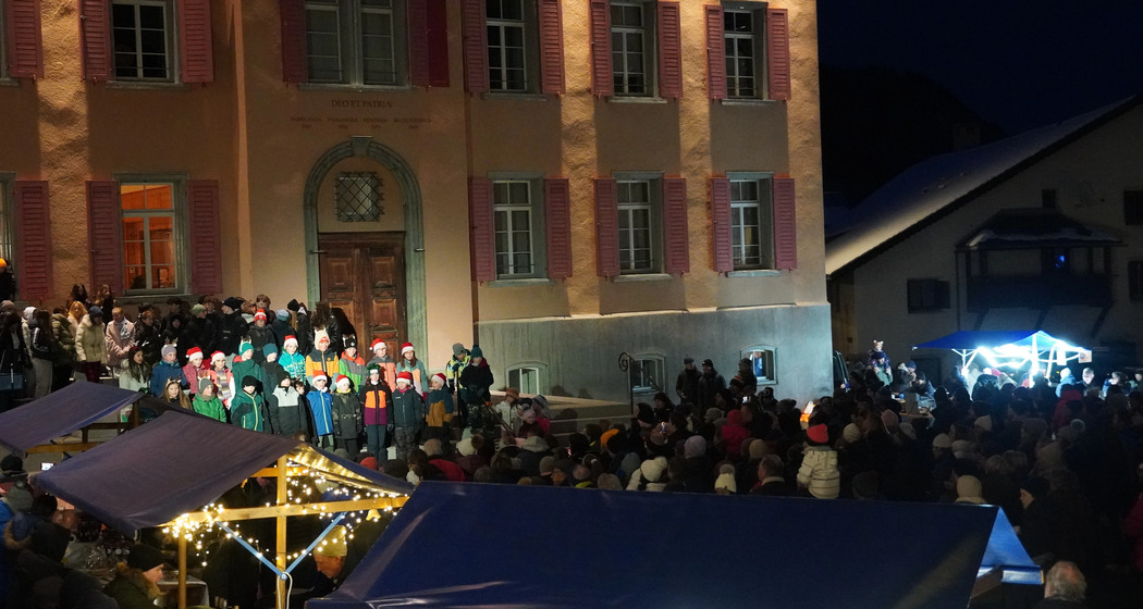 Weihnachtsmarkt Zuoz (gdl_903556470_image)