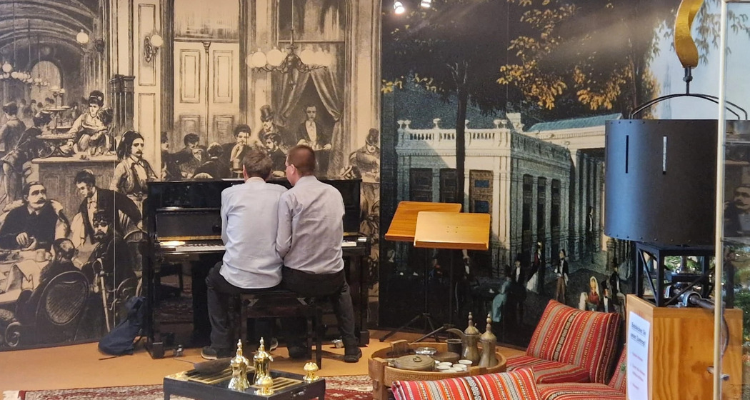 Eddy am Klavier (gdl_903556473_image)