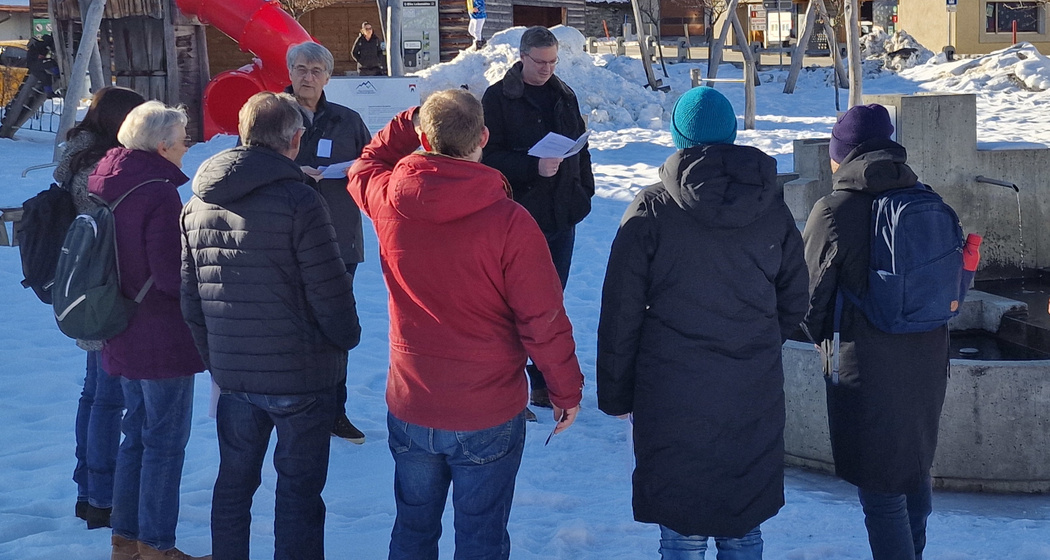 mira!cultura Sprachführung: Per gassas e streglias - laufend Romanisch lernen in Vella (gdl_903619996_image)
