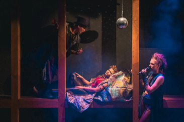 ZUOZ GLOBE PLAYS - Shakespeare Company (gdl_903882405_image)