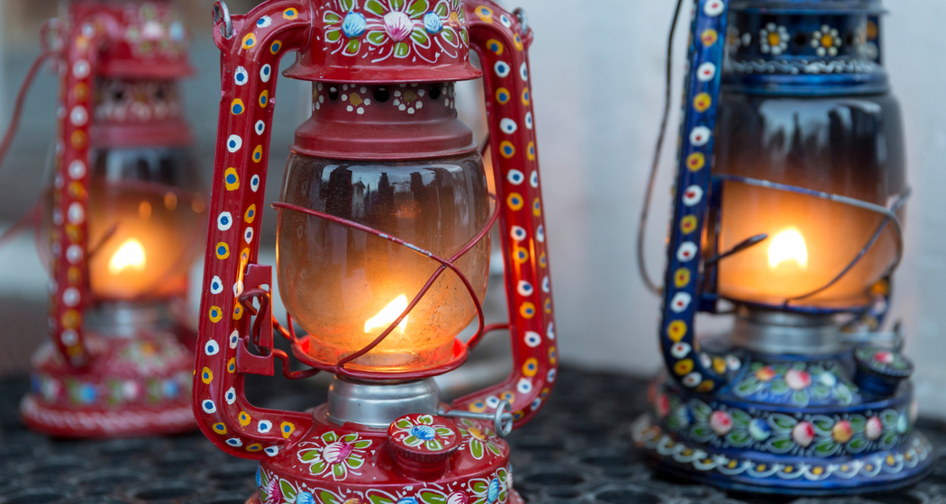 "Plai a mi" Programm: Märchenspaziergang mit Laternen in Brigels (gdl_904451129_image)