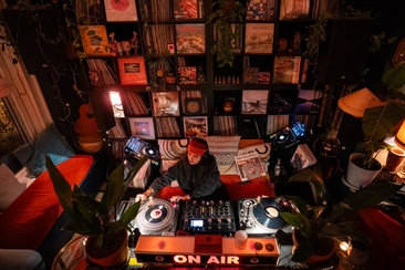 Ladies' Night with MUMBI KAMERI (gdl_904495815_image)