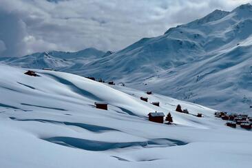 Schneeschuh Weekend abseits vom Weihnachtsrummel (gdl_905519659_image)
