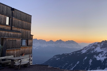 Schneeschuhtour zur Spitzmeilenhütte (gdl_905526549_image)