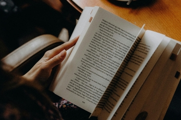 Circolo letterario (gdl_905649313_image)