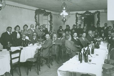 «à table!» – Jahresausstellung zum Jubiläum des Bündner Kunstvereins (gdl_905770209_image)