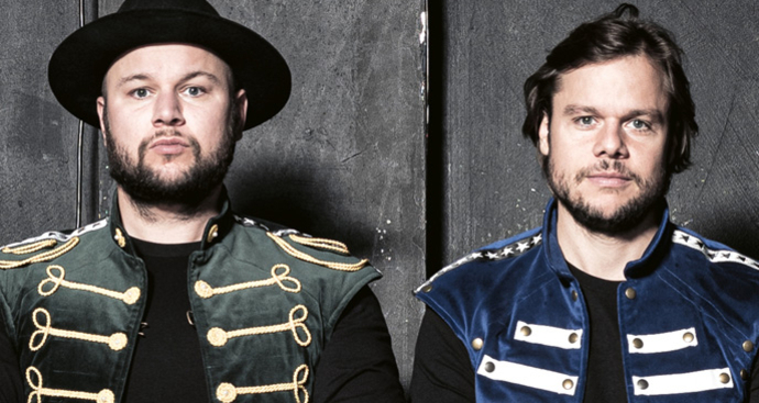 77 Bombay Street (Duo) + Julie Meletta (gdl_905783591_image)