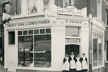 «E sem partì - Storie di emigrazione valposchiavina in Europa» (gdl_905940535_image)