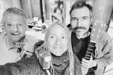 fANNtastic vibes "Ann Nielsen & tumasch è mit Adalbert Defuns" in Waltensburg (gdl_906801014_image)