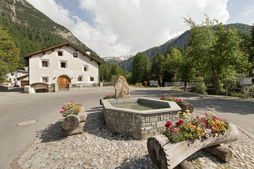 Dorfführung - Rundgang Ortsteil Chamues-ch (gdl_906996389_image)