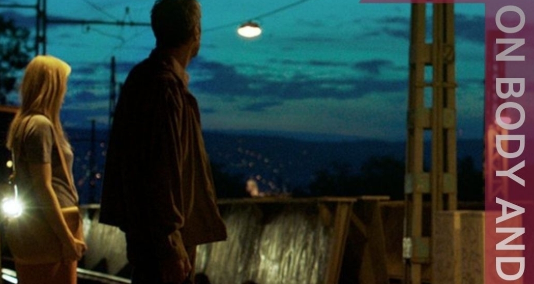 GROSSES KINO, HANDVERLESEN (gdl_907130256_image)